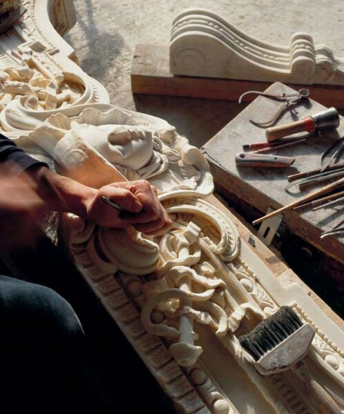 Semineu si cos de fum,