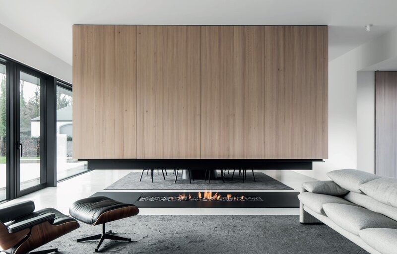 Semineu si cos de fum,